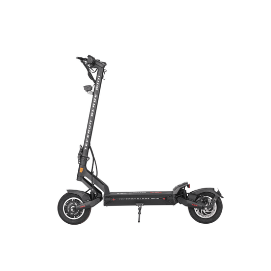 Teverun Blade Mini Pro electric scooter in black and yellow with dual 800W motors, 31 mph speed, 95 km range, and dual disc brakes